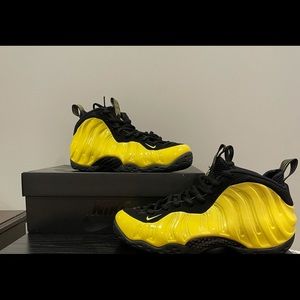 Nike Air Foamposite “Wu Tang” Optice Yellow
